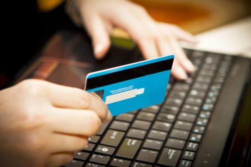 توسعه خدمات هوشمند در دستور کار امسال دولت قرار دارد