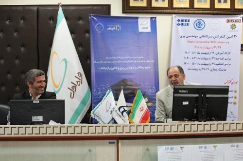اهدای جایزه رساله برتر همراه اول در زمینه مهندسی برق و فناوری