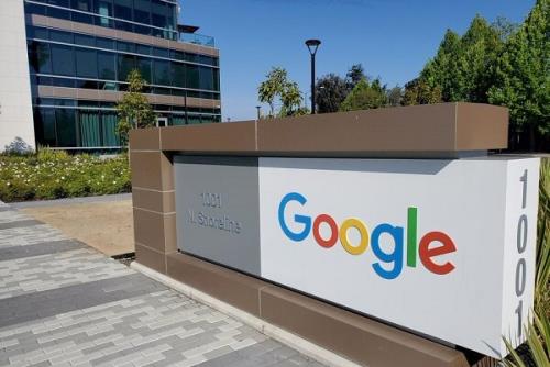 هوش مصنوعی گوگل ۱۲۰ میلیارد دلار از ارزش شرکت کم کرد